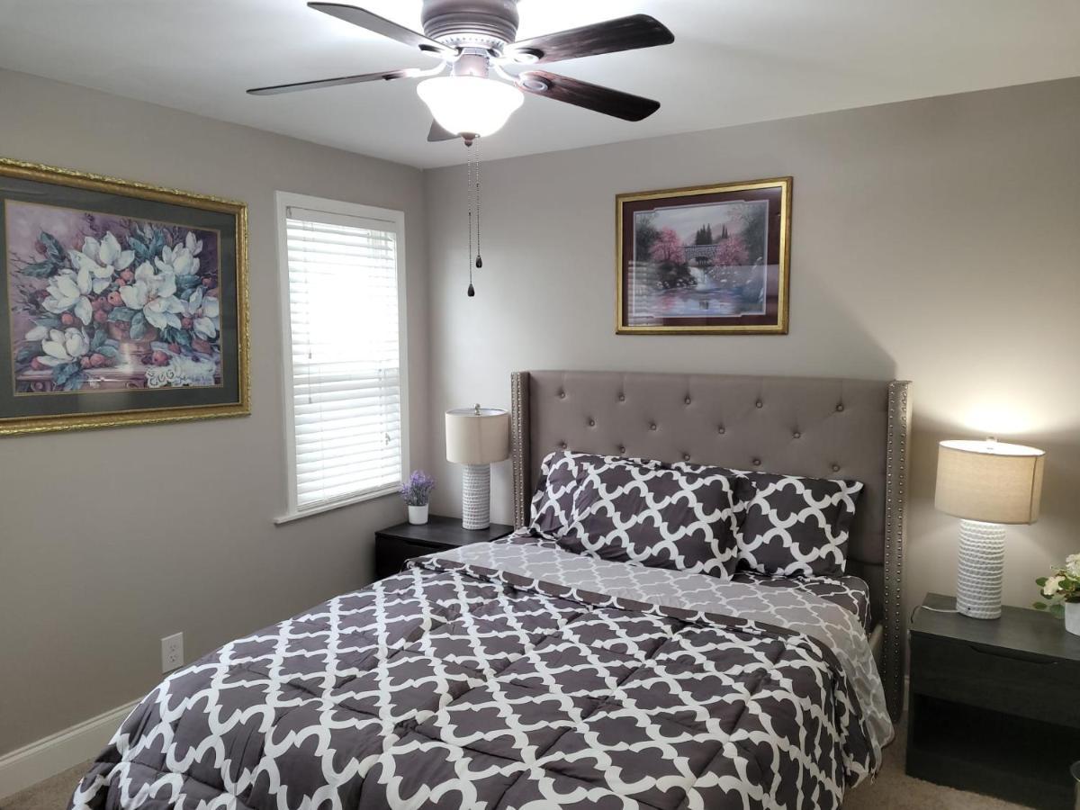 Apartment With Brand New Furniture And Large Parking West Seneca Ngoại thất bức ảnh