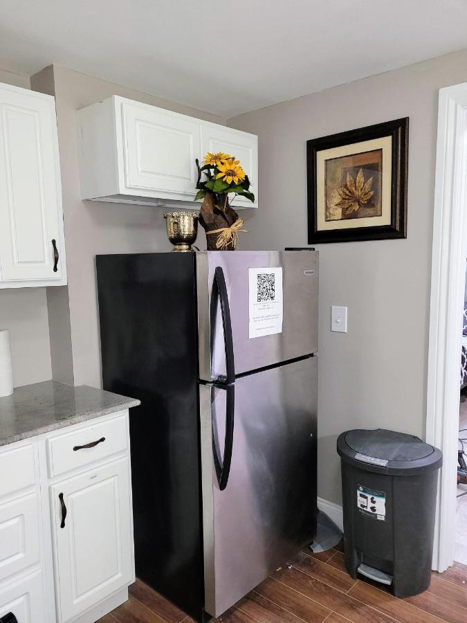 Apartment With Brand New Furniture And Large Parking West Seneca Ngoại thất bức ảnh