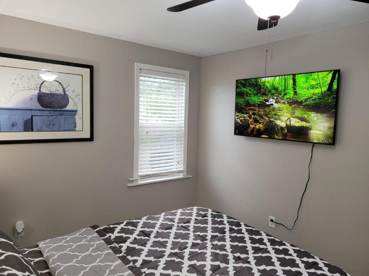 Apartment With Brand New Furniture And Large Parking West Seneca Ngoại thất bức ảnh