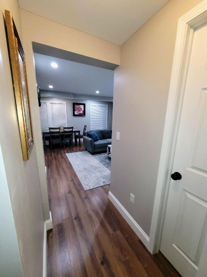 Apartment With Brand New Furniture And Large Parking West Seneca Ngoại thất bức ảnh