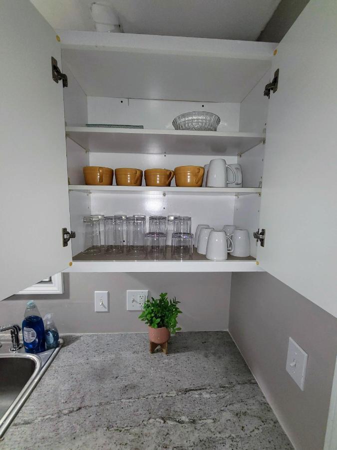 Apartment With Brand New Furniture And Large Parking West Seneca Ngoại thất bức ảnh